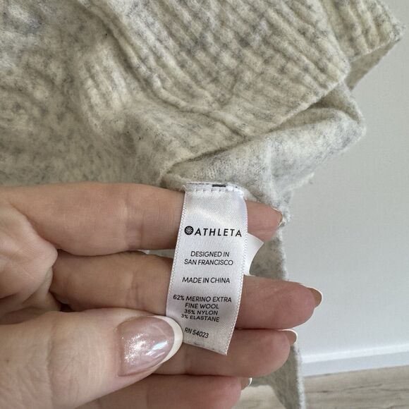 Athleta Transit Pullover Turtleneck Light Grey Heather Small KS - Picture 3 of 5